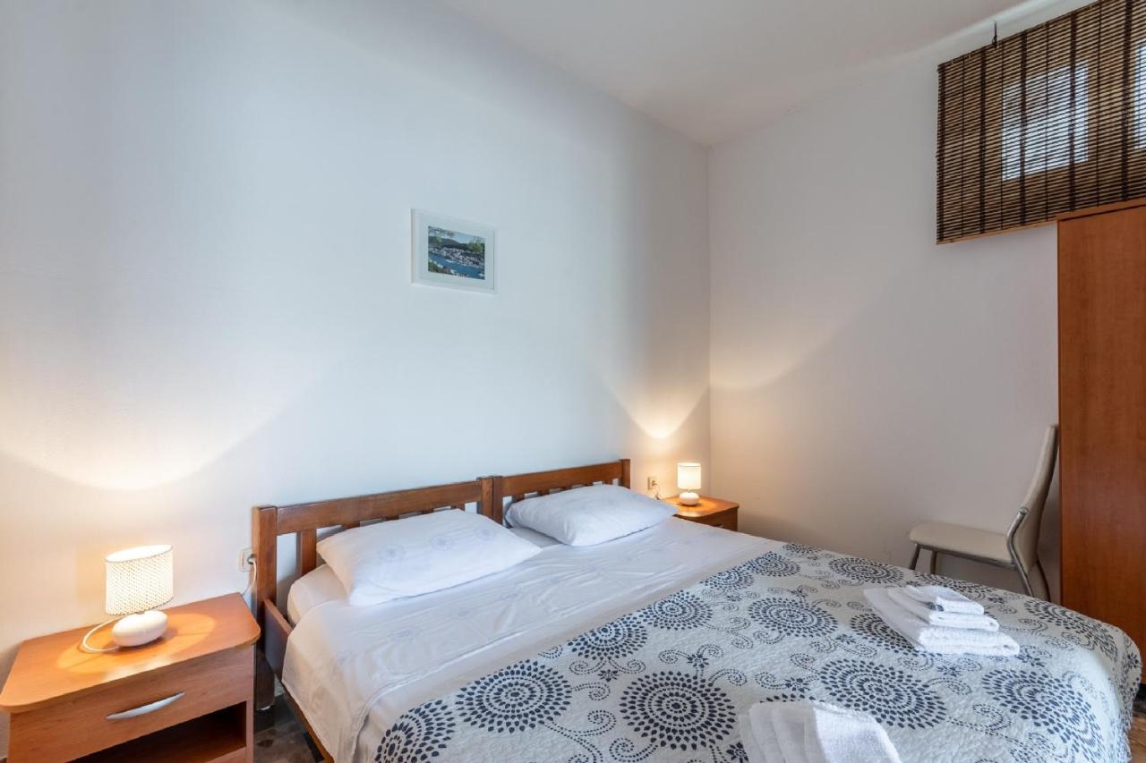 Apartments Darija Pucisca Kültér fotó