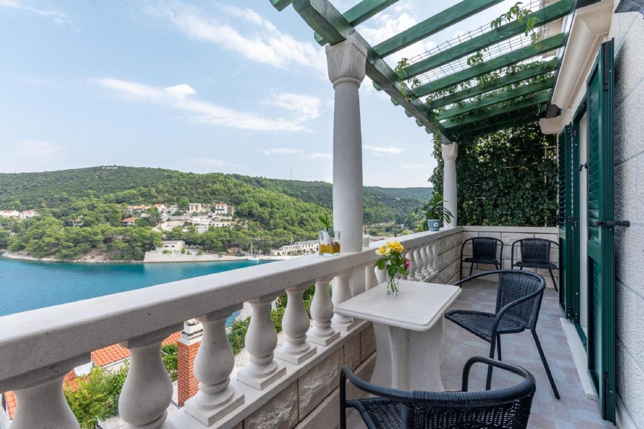 Apartments Darija Pucisca Kültér fotó
