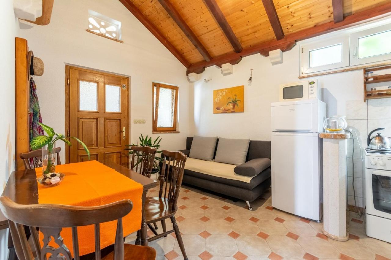 Apartments Darija Pucisca Kültér fotó