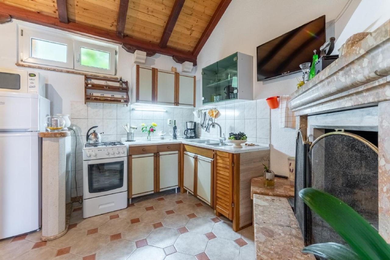 Apartments Darija Pucisca Kültér fotó