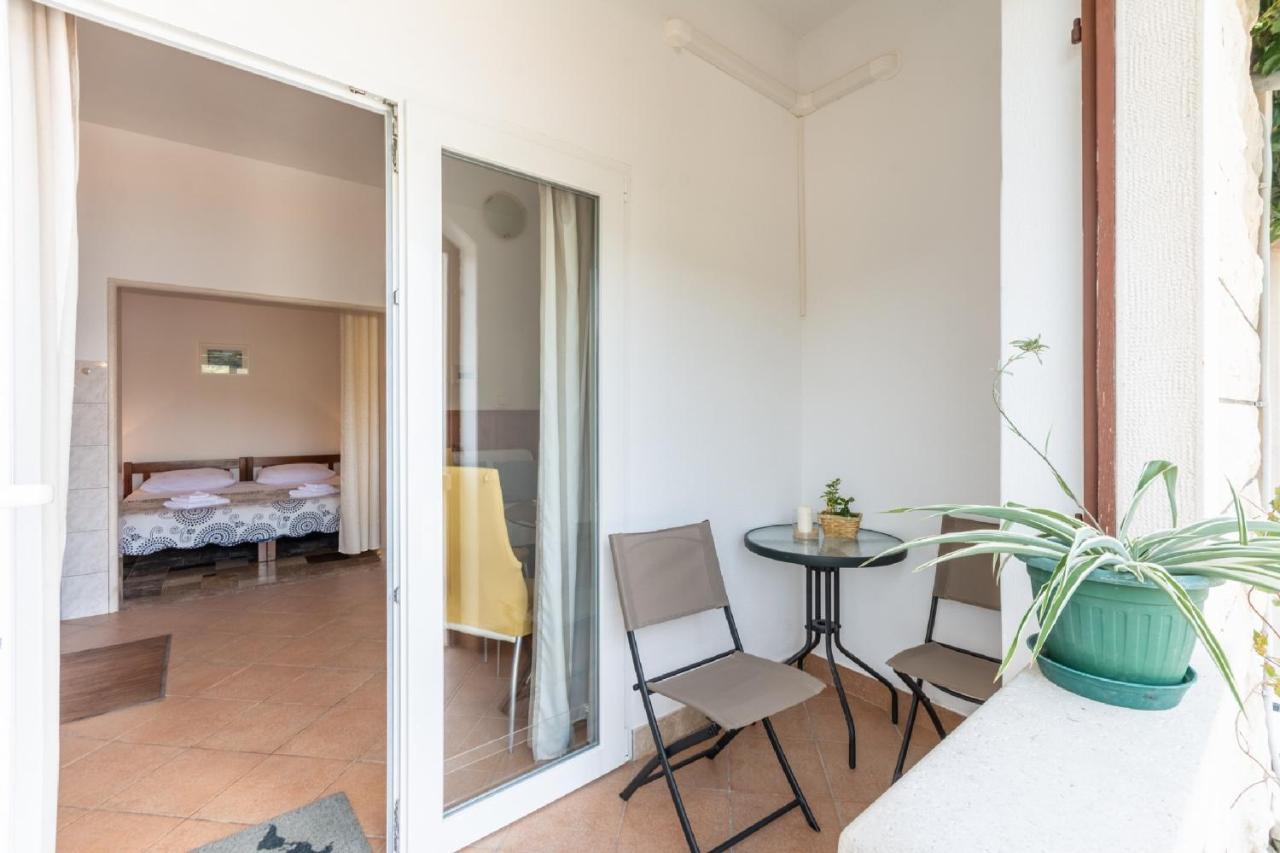 Apartments Darija Pucisca Kültér fotó